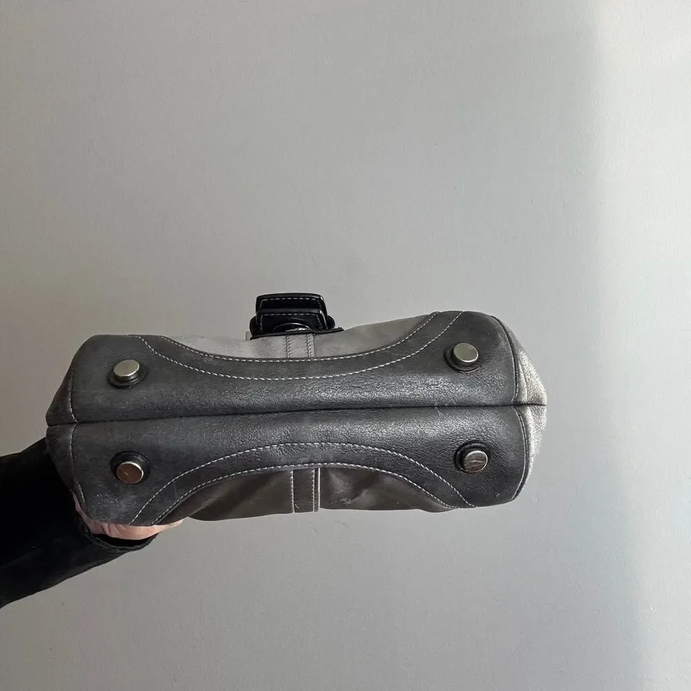 Coach Women's Grey and Silver Bag